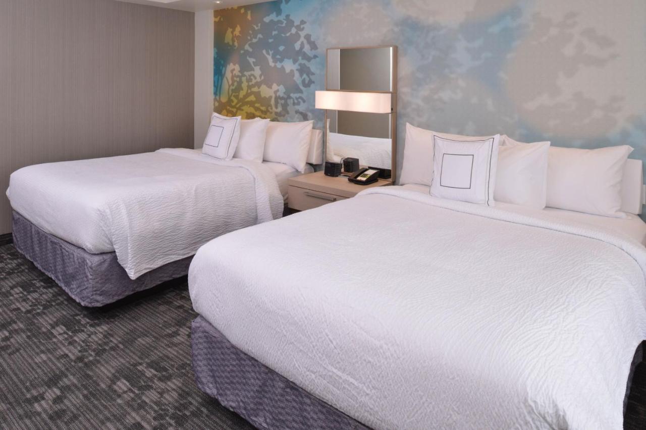 Courtyard By Marriott Boston Littleton Hotel Bagian luar foto