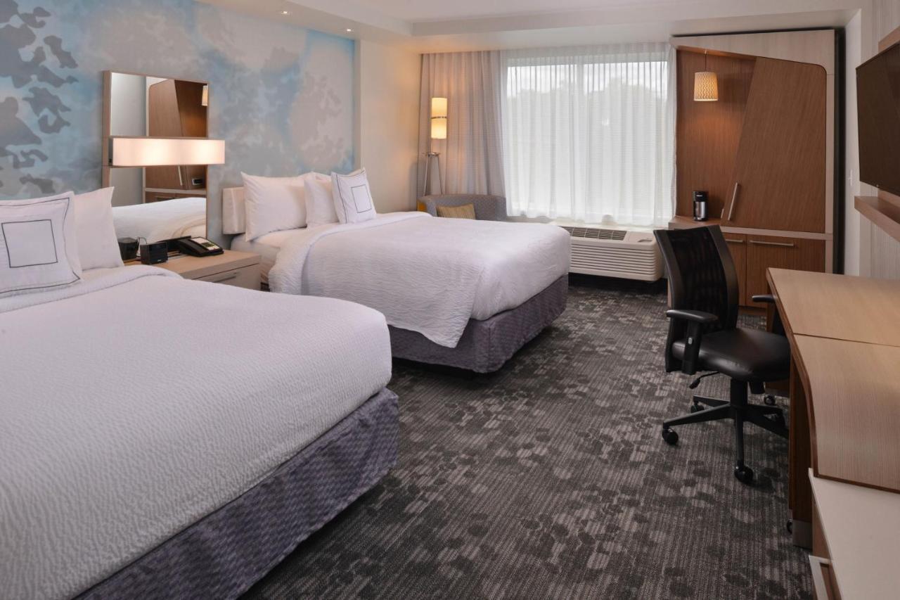 Courtyard By Marriott Boston Littleton Hotel Bagian luar foto