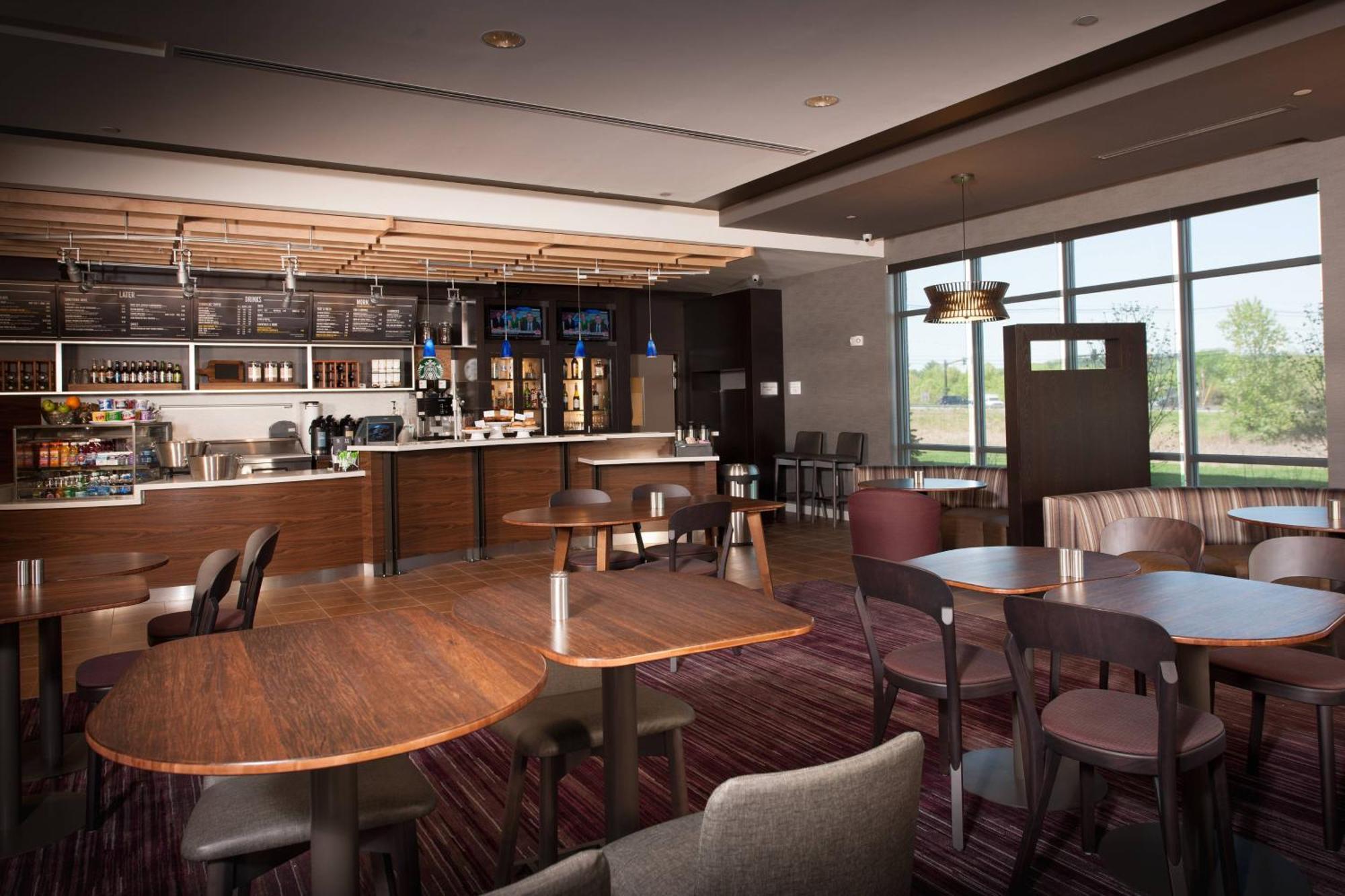 Courtyard By Marriott Boston Littleton Hotel Bagian luar foto