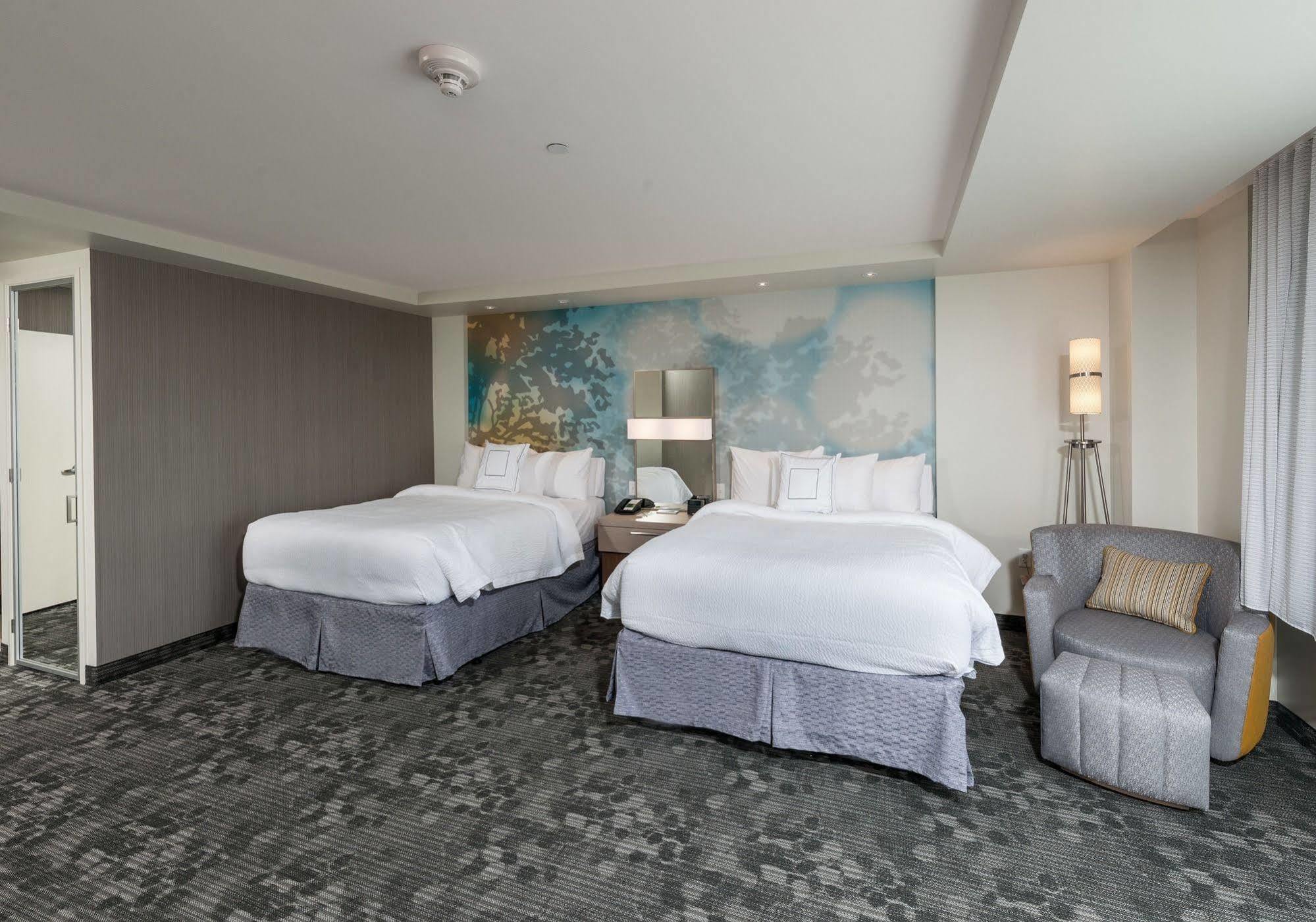Courtyard By Marriott Boston Littleton Hotel Bagian luar foto
